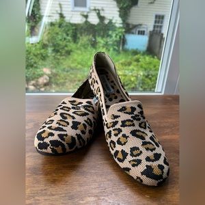 Steve Madden leopard print knit soft flats, size 9